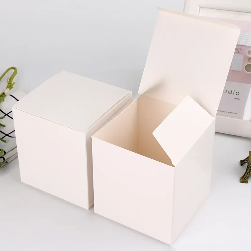 

100pcs/lot 5x5x5/6x6x6/7x7x7/8x8x8cm Blank White Cardboard Paper Gift Box Kraft Paper Candy Box Packaging DIY Present Wrapper
