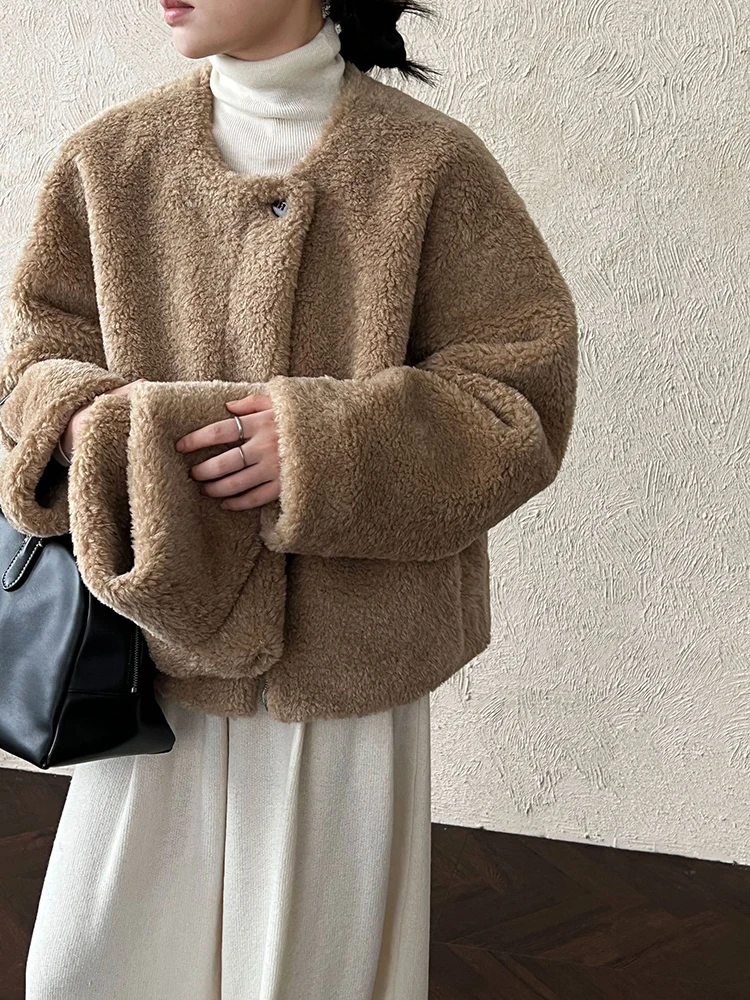 FANAN Elegant Faux Fur Warm Coats For Women Scarf Collar Design Single Breasted Office Lady Female Coats Fashion 2025 Winter New