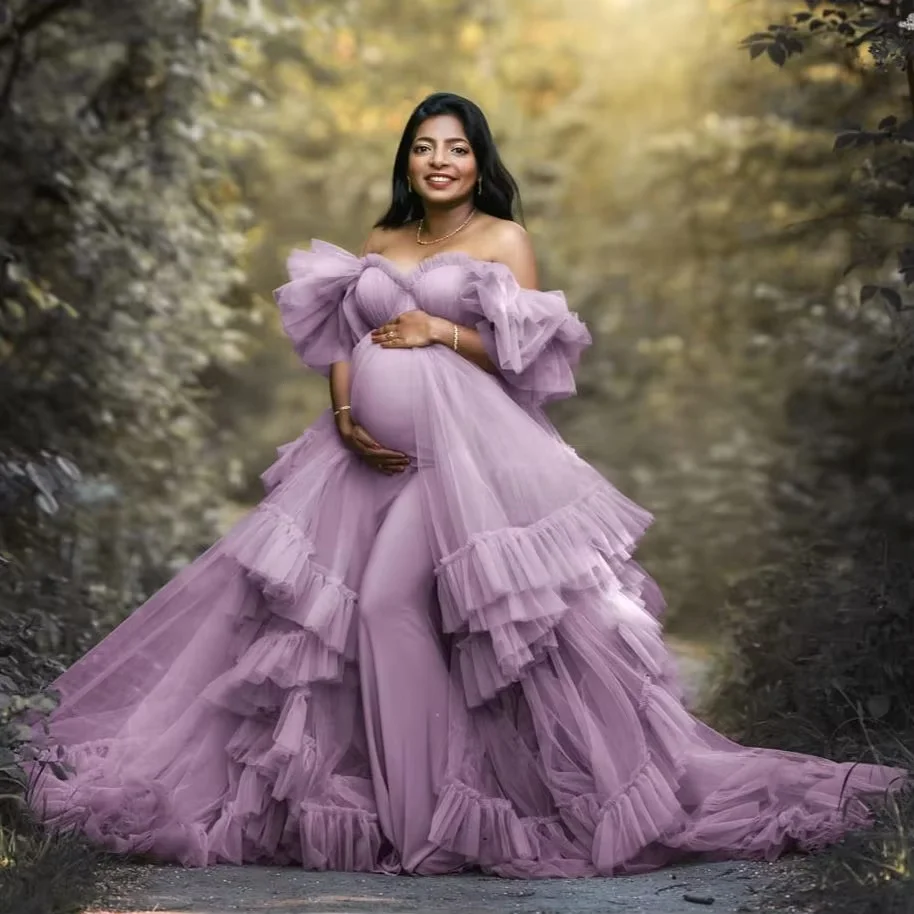 

Charming Purple Maternity Robes for Photography Off Shoulder Ruffles Pregnant Women Dresses Puffy Customized Baby Shower Gowns