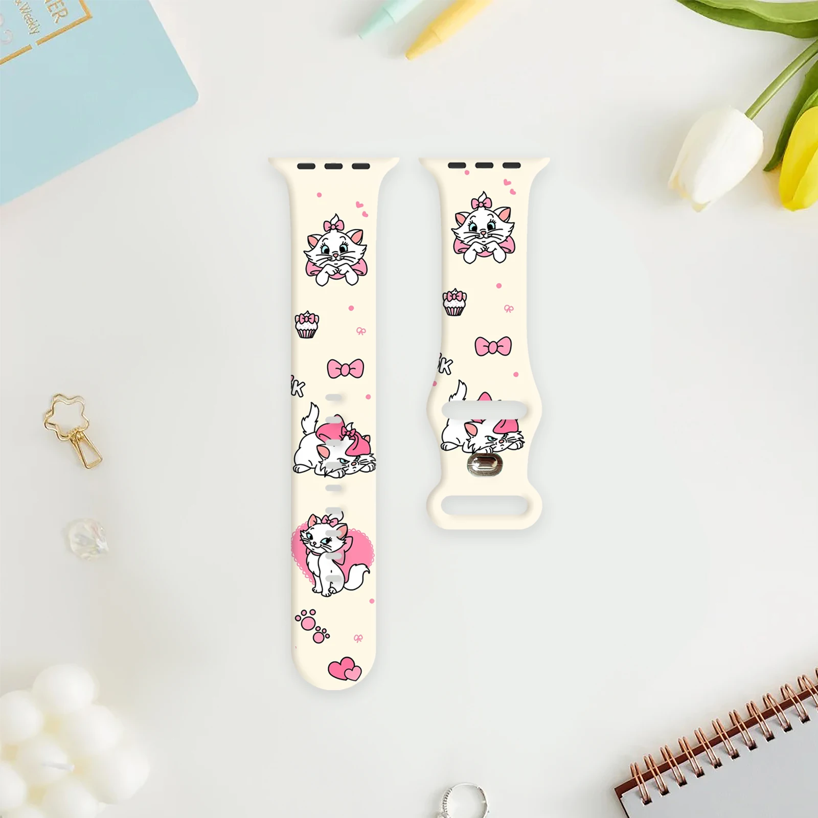 

Aristocats Print Strap for iWatch11 10 9 8 Silicone Band Replaceable Bracelet for Apple Watch 46mm 44mm 42mm 41mm 38mm Watchband