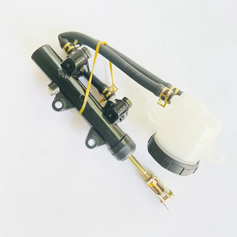 ل CFMOTOR X8 Cforce 800cc ATV800 رباعية أسطوانة الفرامل الرئيسية مضخة الفرامل أجزاء أصلية CF MOTO 7020-080110
