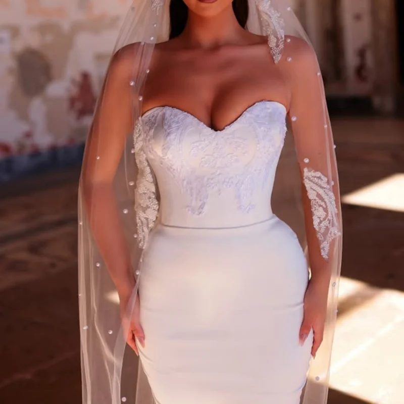 White Wedding Dresses of off-shoulder fishtail flower decal Long tail Bridal Gowns Made Customized