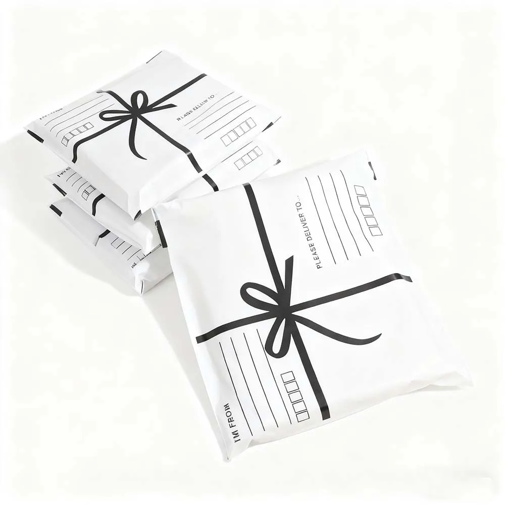 Thickened, high-capacity shipping envelopes featuring a black bow design—pack of 50. Dropshipping supported.