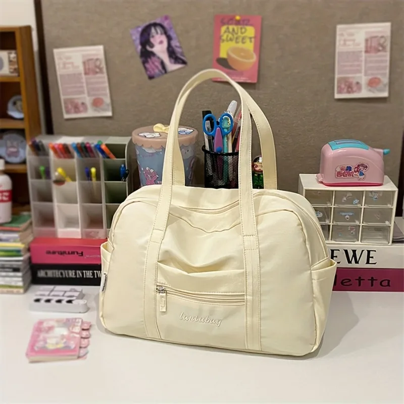 Modische Tragetasche mit niedlichem Schulter-Plüsch-Charm, mehrere seitliche Taschen, Vordertasche mit Reißverschluss, große Kapazität, Handtasche, Reisetasche für Damen – Detail 13