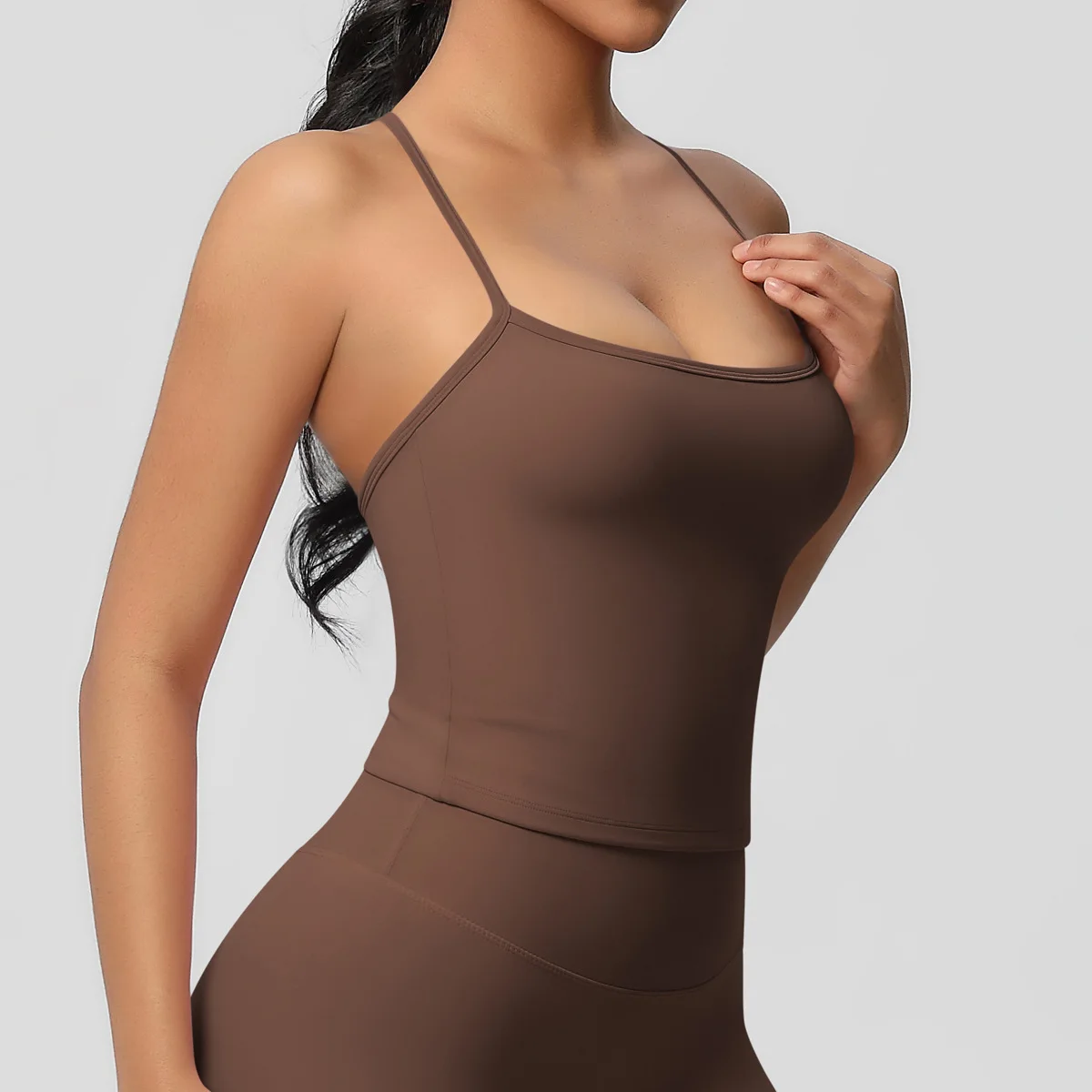 Einteilige Brustpolsterveste, doppelseitig mit Fell, einfarbig, eng anliegender Rücken, lange Sport-Lingerie, Lauf-, Fitness- und Yoga-Anzug für Frauen. – Detail 6