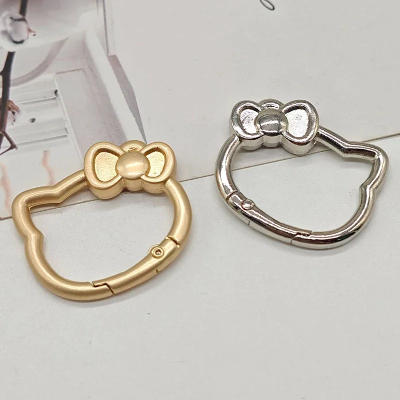 LLavero de gato de Metal de Hello Kitty, hebillas de resorte, accesorios de hebilla DIY, mosquetón que se puede abrir, cierre de llavero, Clips para bolsa, gancho a presión