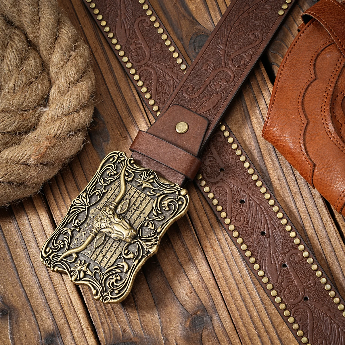 1 Piece of Western Cowboy Style Belt - Suitable for Both Men and Women. Western Buckle PU Embossed Rivet Design Belt