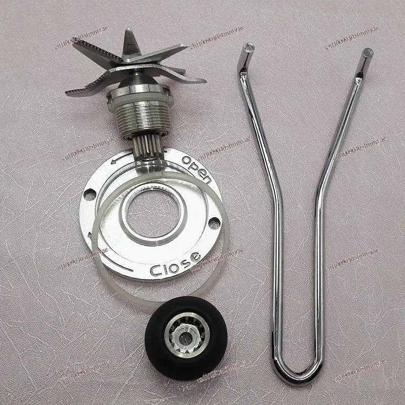 Universal smoothie machine knife, soybean milk machine blade head accessories