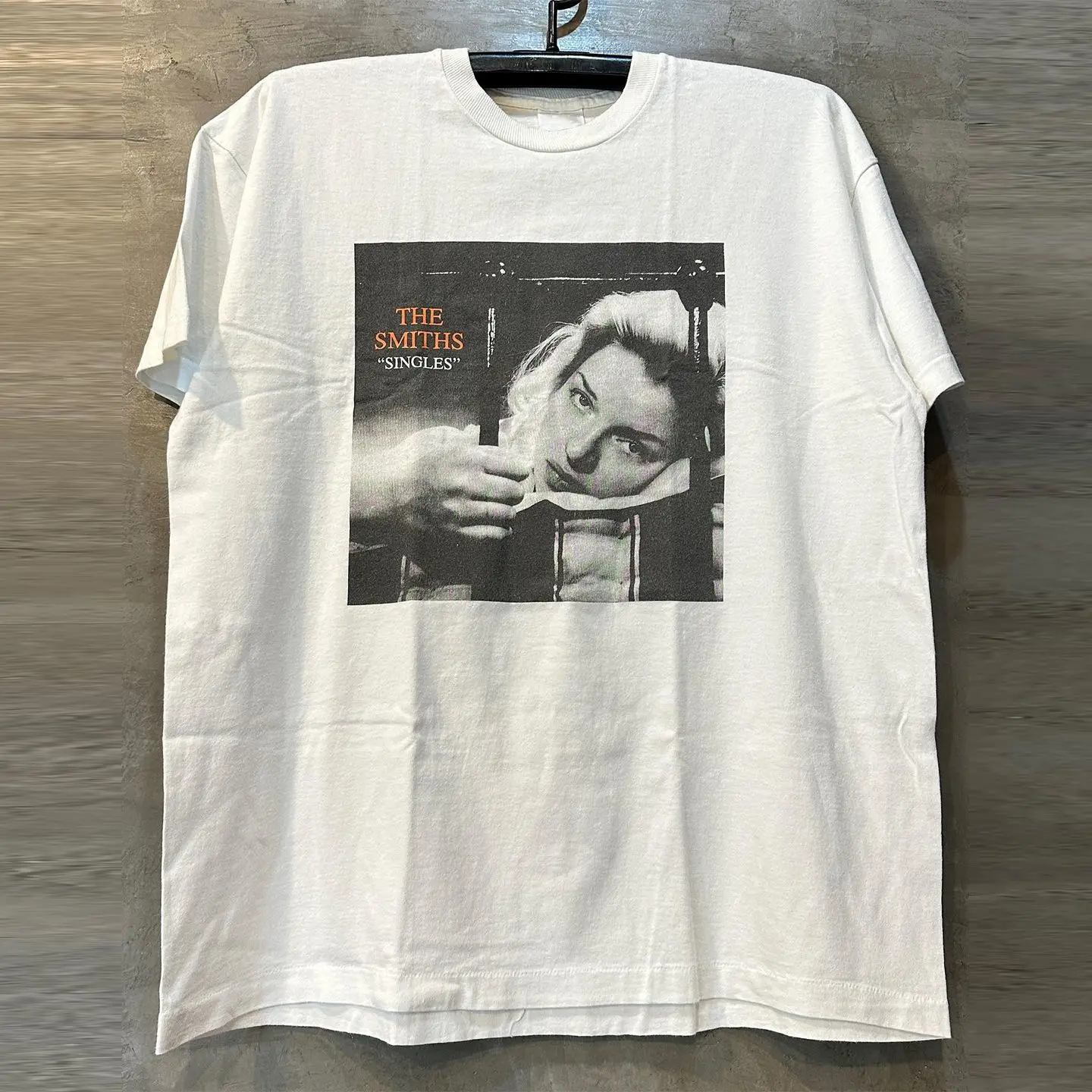 

The Band Music Album At Smiths Smith Short Sleeve T-shirt Vintage American Summer Cotton Men's and Women's Tee