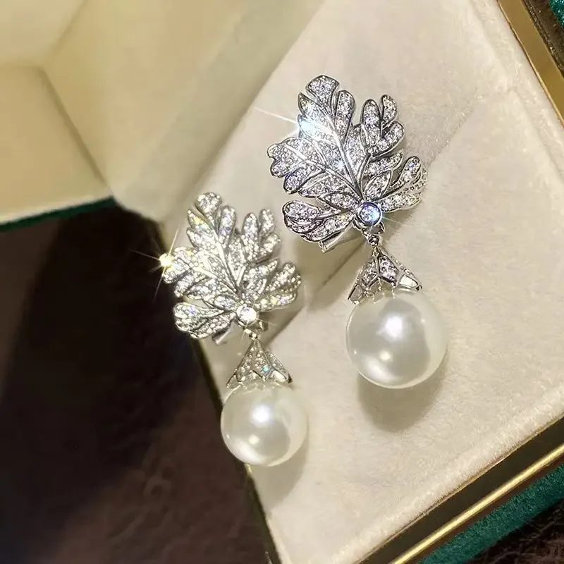 New Ladies' Personalized Trendy Round Jewelry New Round Pearl Gift for Ladies' Temperament Fashion Shining High End Earrings