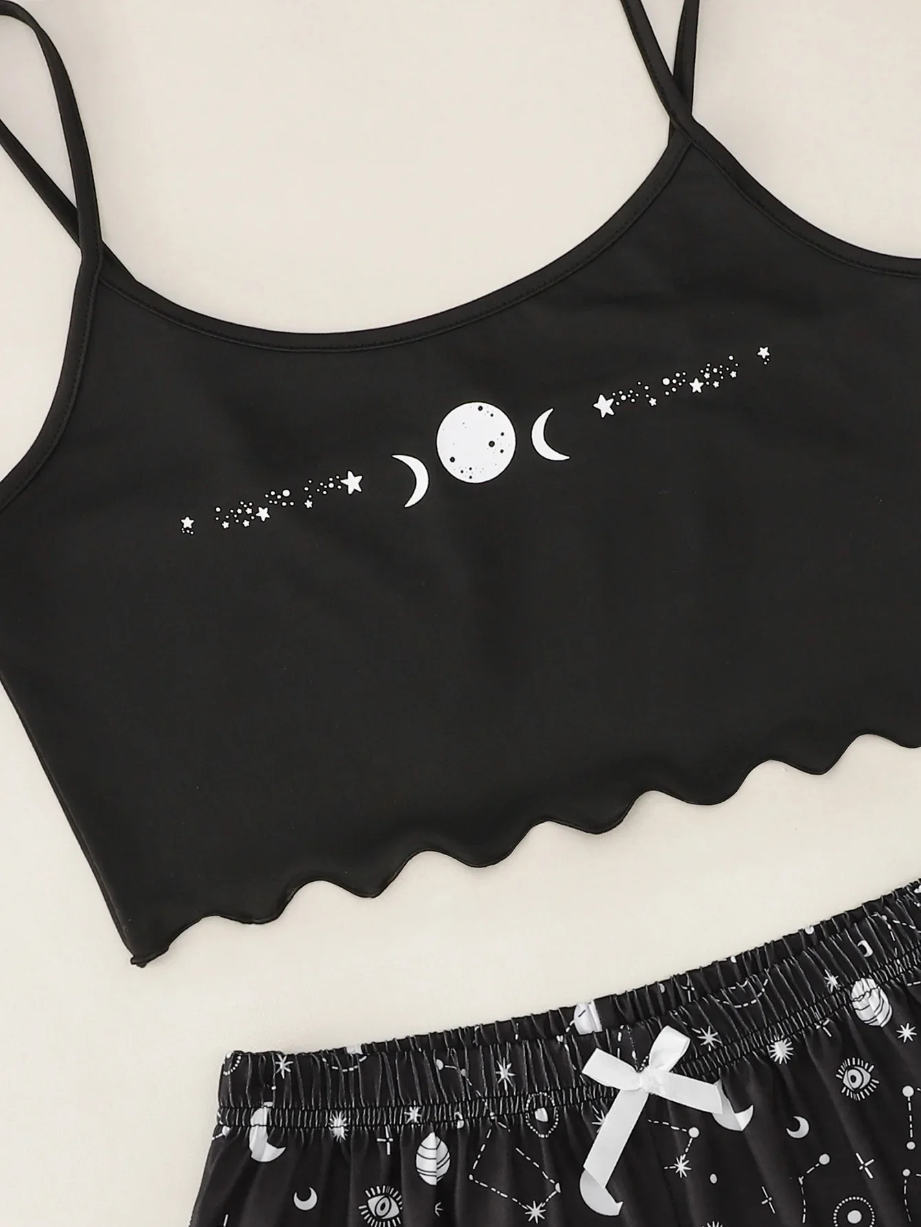 Women\'s Sleepwear Summer Pajamas Set Star Moon Printed Sleeveless Sling Crop Tops and Shorts Set Homewear Loungewear