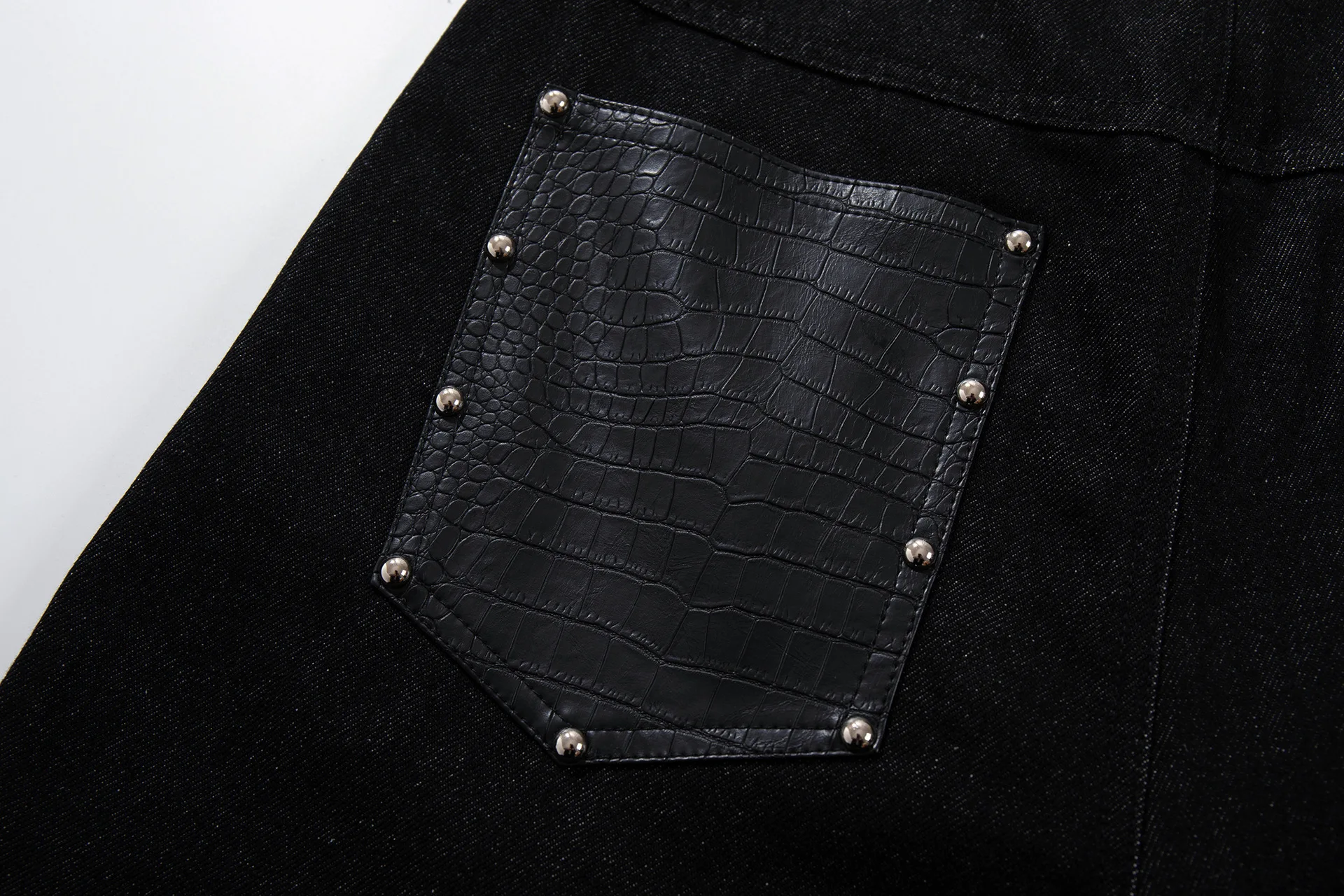 Men's Vintage Black Denim Wide Leg Pants Gothic Studded Patchwork Baggy Jeans Hip Hop Casual Trousers Streetwear