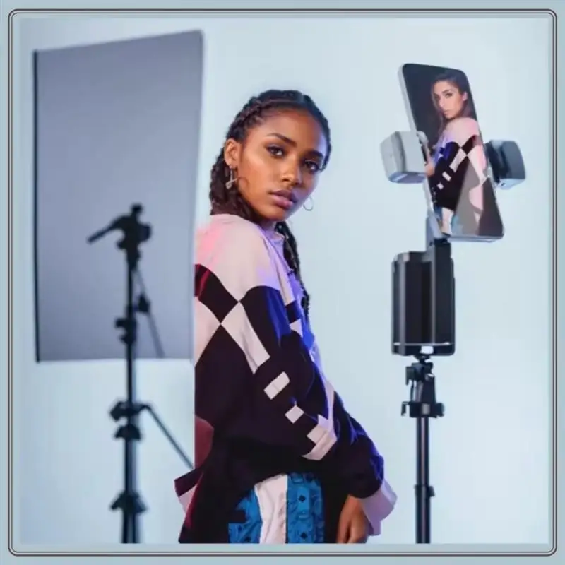 موثوقة-Q02 360 °   دوران Gimbal Stabilizer Selfie Stick سطح المكتب تتبع الوجه Gimbal مع حامل مصراع البعيد بلوتوث Ligh