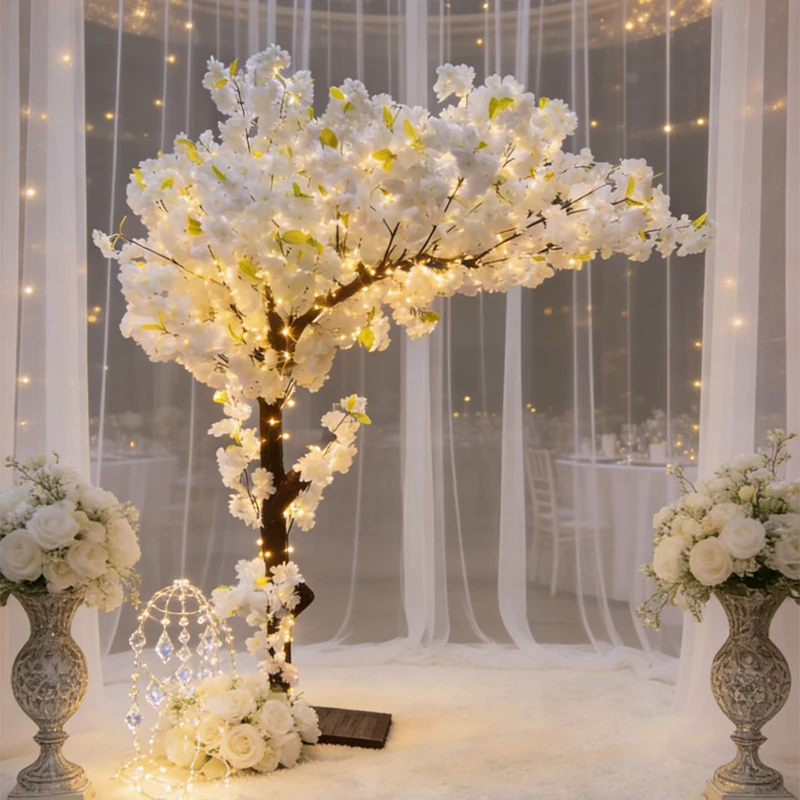 

Искусственное дерево с цветами вишни на подставке, идеально подходит для украшения на годовщиных мероприятиях, в больших торговых центрах и на свадебных торжествах.