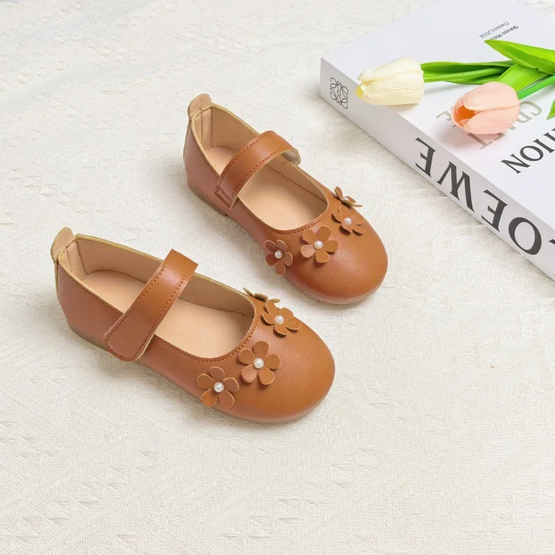 

Kids Girls 3D Flower Pearl Mary Jane Flats Wide Velcro Strap Anti Slip Soft Leather Vintage Kids Casual Princess Walking Shoes