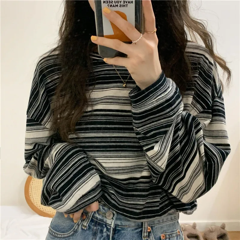 

2023 Spring and Autumn Korean Fashion Stripe Laydown Casual Thin Sweater Coat