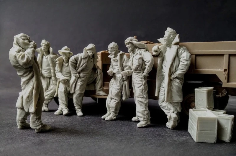 

1/35 Scale Diecast Resin Figure Model Kit British Army Special Forces 7 Figures Unassembled Unpainted No Car