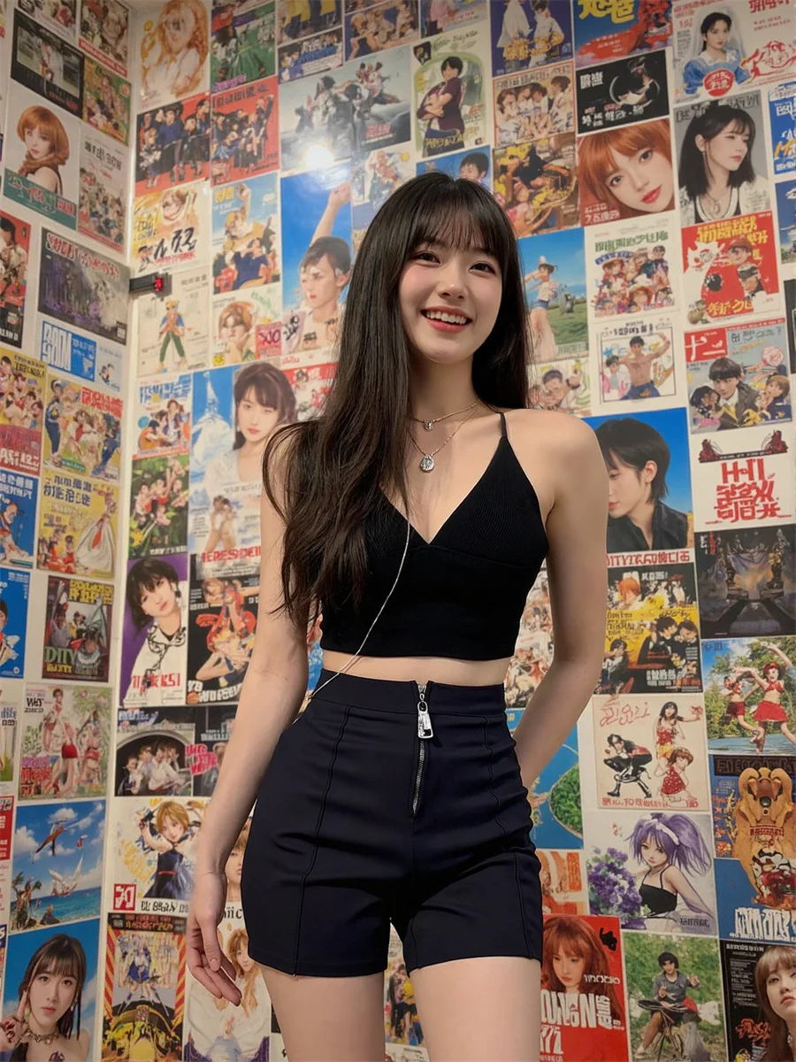 شورت نسائي قصير على شكل حرف A مع نسيج مسامي وحزام خصر قابل للتعديل للعطلات المثالية على الطراز الكوري الأنيق اليومي