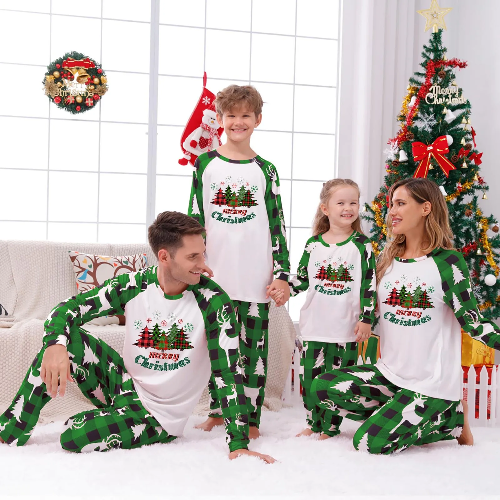 Xmas Family Look Christmas Family Pajamas Santa Tree Patchwork Mother Daughter Matching Clothes Casual Sleepwear Merry Christmas