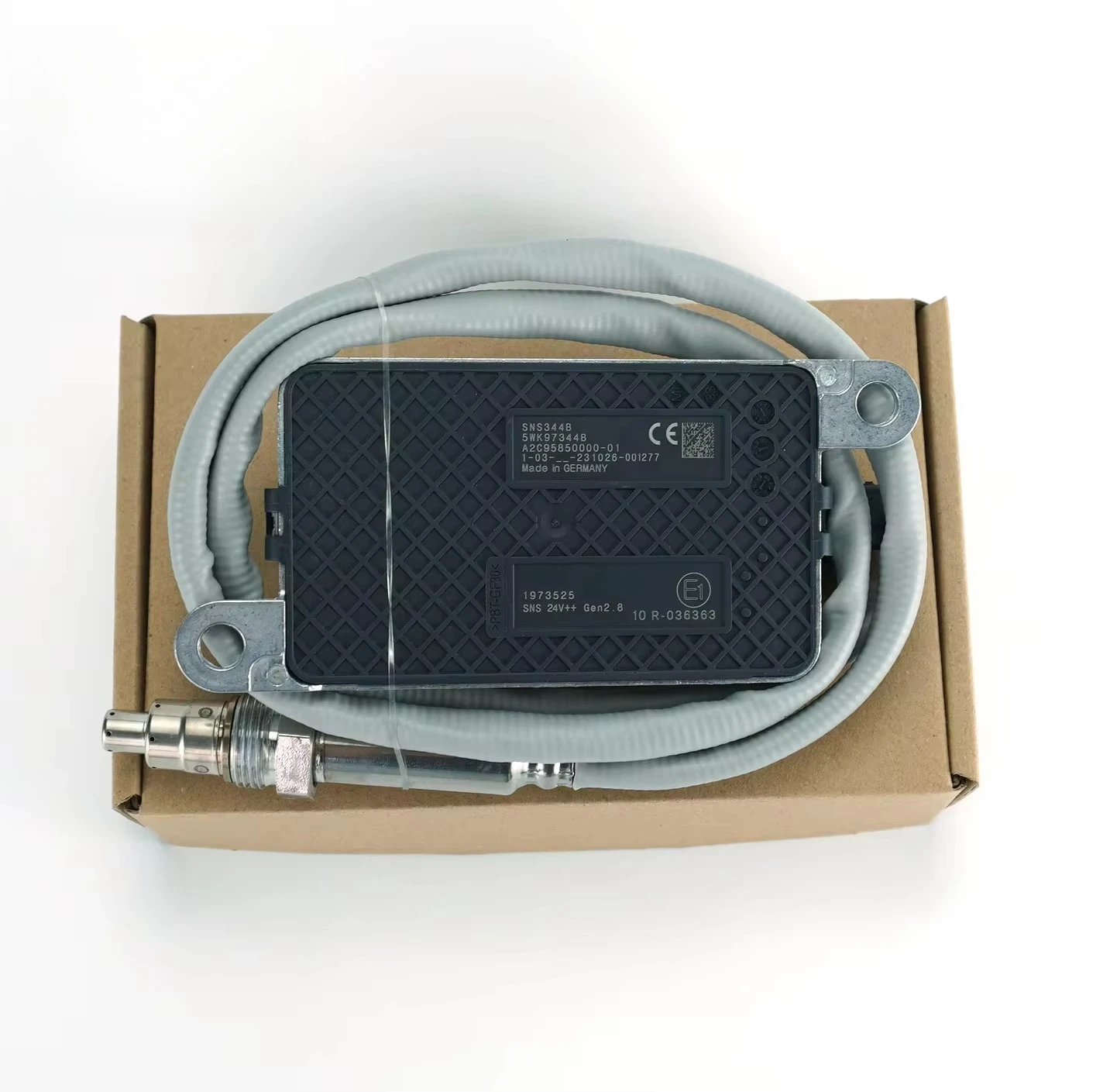 

5WK9 7344B 1973525 5WK97344B Genuine New Wholesale Nitrogen Oxygen NOx Sensor For DAF OEM Manufacturer