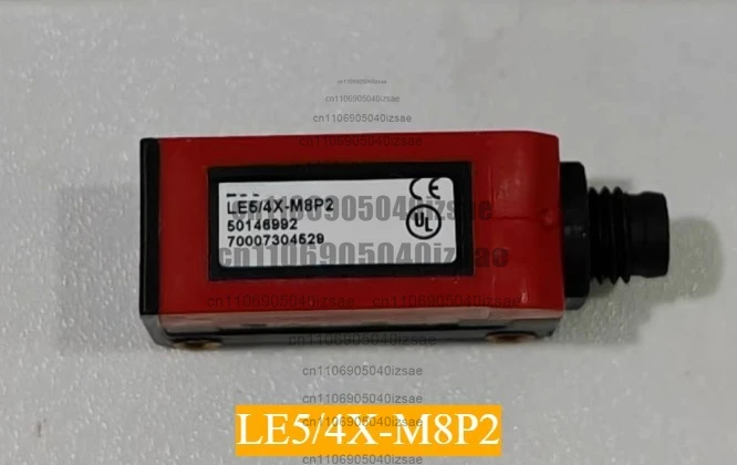 New Original Sensor LE5/4X-M8P2, Order Number 50146992, 10-30V DC, IP67, -40 to +60 ° C.