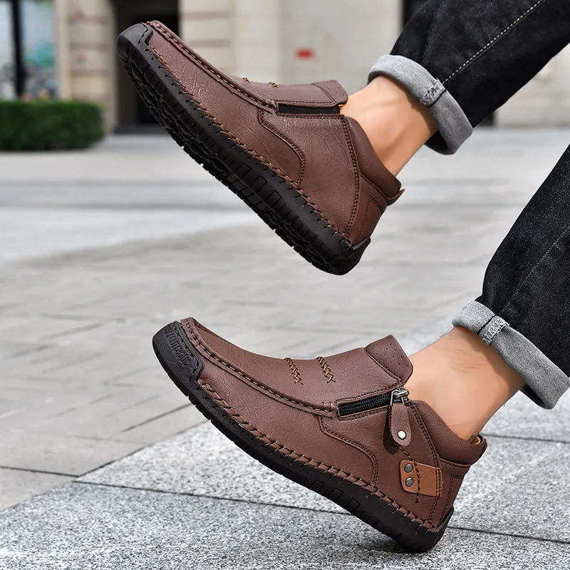 

Men's High-top Casual Leather Shoes,Comfortable Flat Bottom Slip-On Men Shoes,Lightweight Outdoor Ankle Boots zapatos de hombre