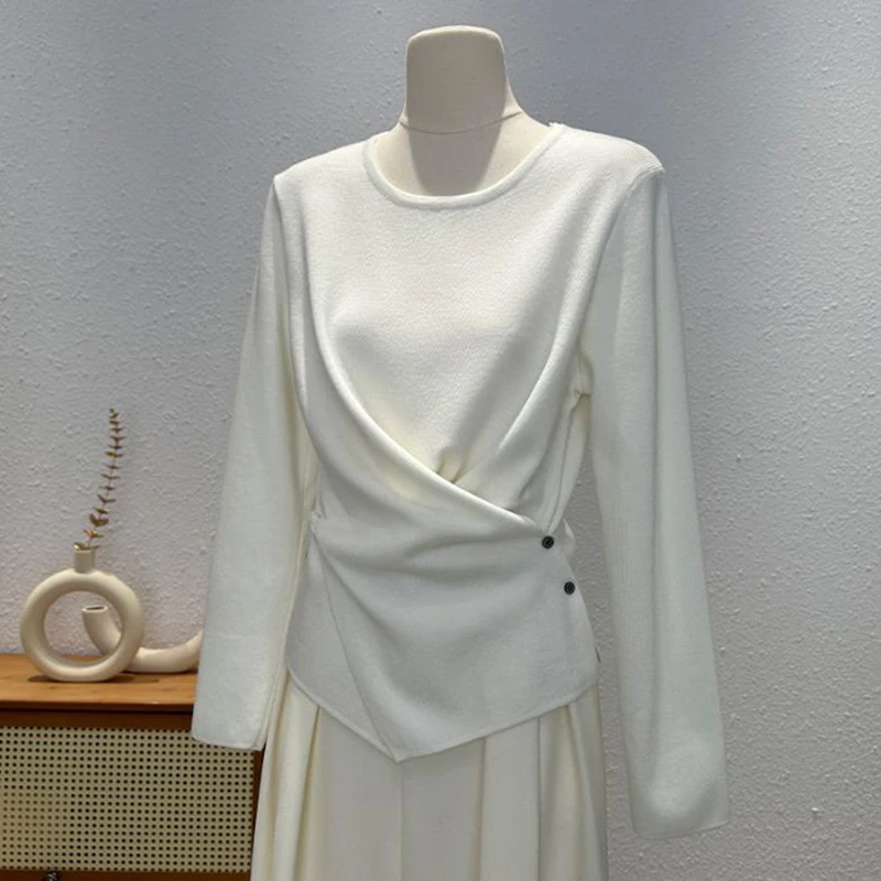 

Женский трикотаж с нерегулярными пуговицами и длинными рукавами, весенне-осенний новый модный полосатый свитер с круглым вырезом, простой темпераментный пуловер, топы