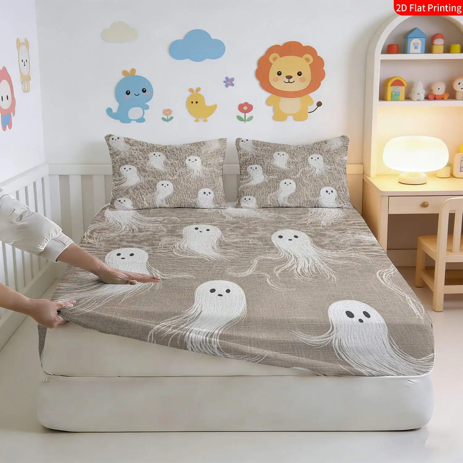 3-Piece Mattress Protector Set, 2D Flat Printed Fitted Sheet, Halloween Style, Ghost-Themed Bedding, Halloween Home Bedroom Decoration, Holiday Fitted Sheet and Pillowcase, Mattress Protector, Stain-Resistant, Mattress Cover, Suitable for All Seasons, Machine Washable, Easy to Care For, Universal for Home Bedrooms, Essential for Dorms and Rentals, Master Bedroom and Guest Room Decoration, Dust-Proof and Stain-Resistant, High Elasticity, Fits Various Sizes