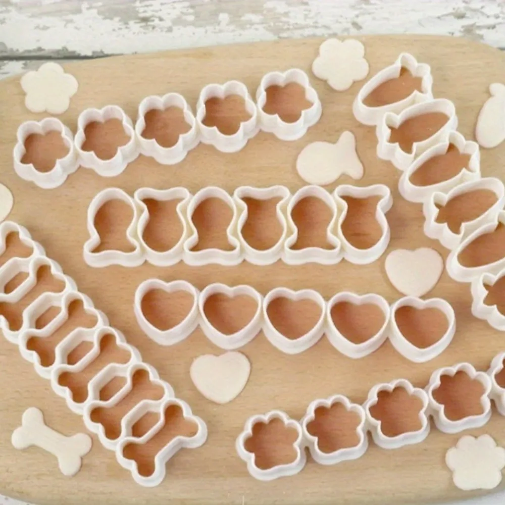 6Pcs Mini Cookie Cutter Set, Goldfish, Heart, Flower, Bone & Carrot Shapes, Plastic Molds for DIY Baking, Fondant & Soap Making