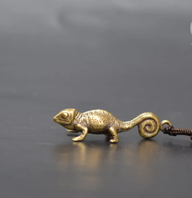 Lizard Chameleon Statue Pendant Gecko Pendant Brass Miniature Antique Lizard Sculpture Decorative Statue