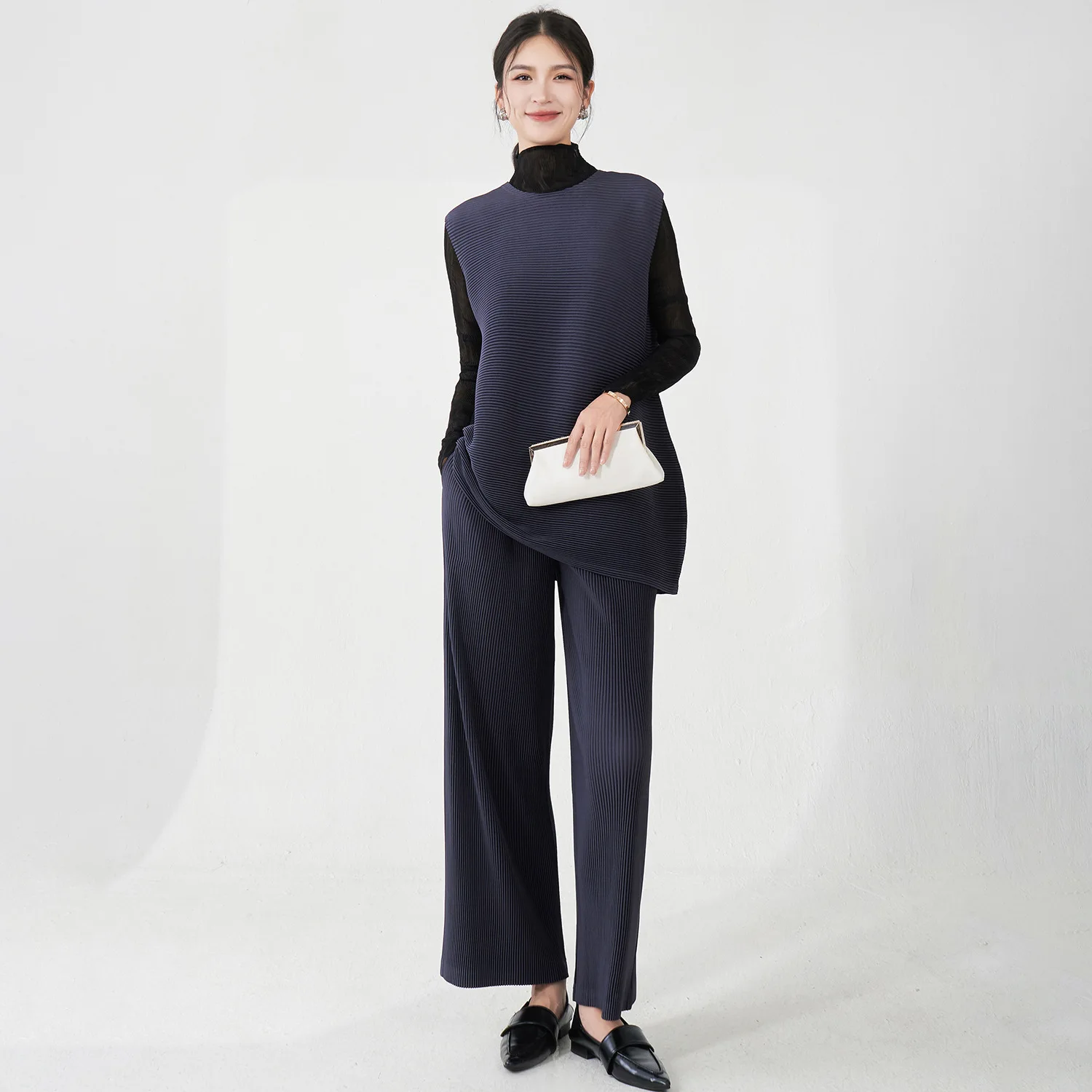 

Miyake Fold Autumn New 2025 Japanese Set Women's Simple Solid Color Thick Tank Top Straight Pants Fashion Casual Two Piece Set