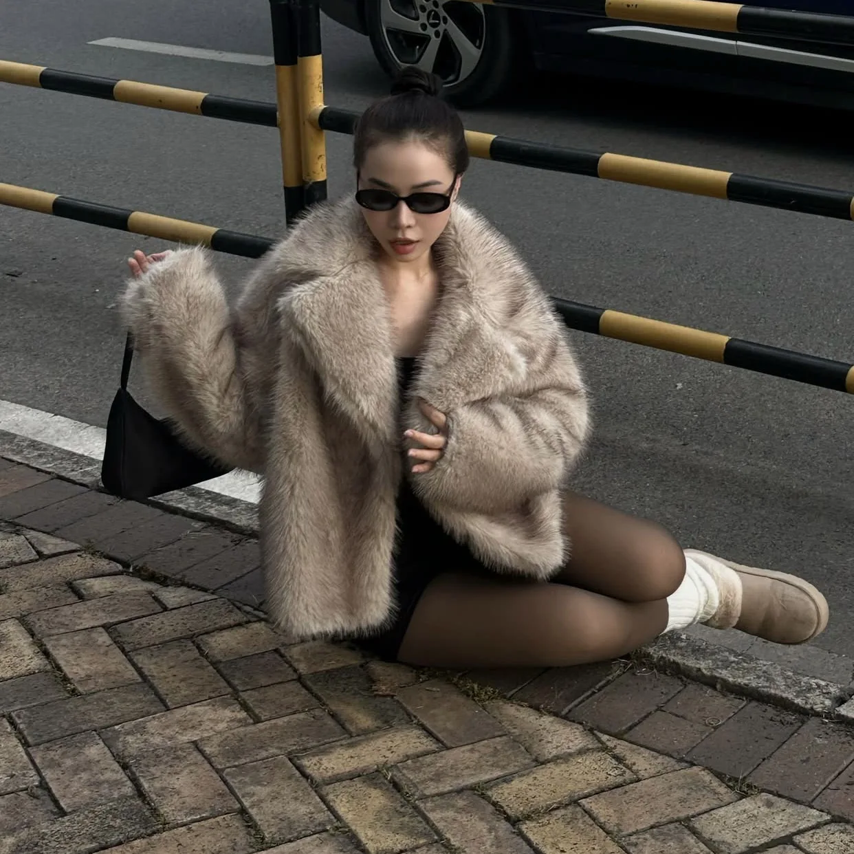 

Fluffy Faux Fox Fur Coat Winter Jacket Female Hot Fasion Oversized Gradient Faux Fur Coat Women Clothes Thick Warm Outerwear