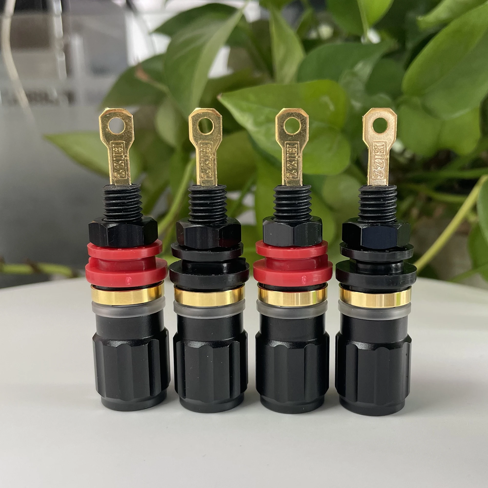 EIZZ 24K Gold Plated Speaker Terminal Binding Post Banana Plug Connector Audio Amplifier HIFI DIY