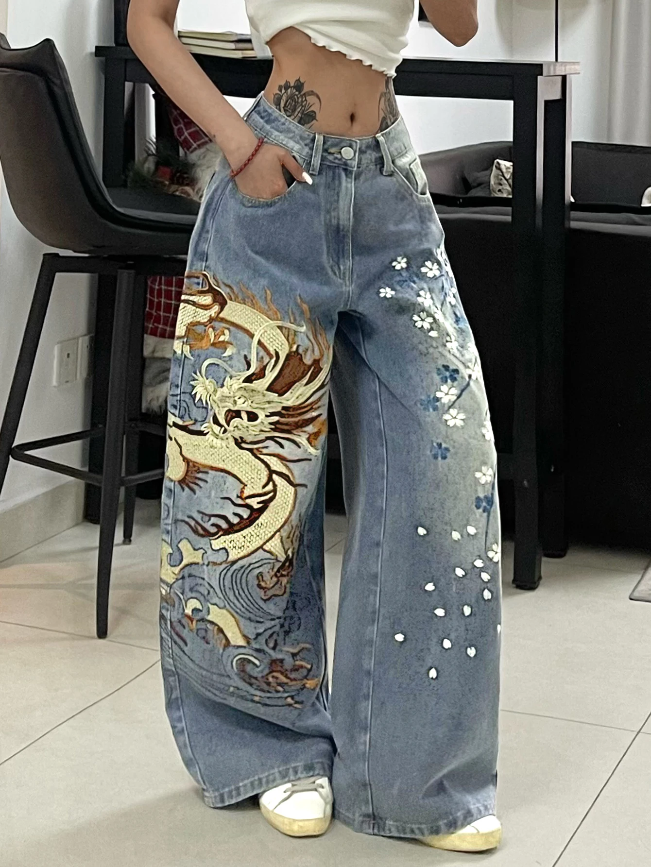 1 Pc Retro Dragon Pattern Floral Embroidery Loose Jeans For Women, Street Fashion Blue Straight Wide Leg Pants