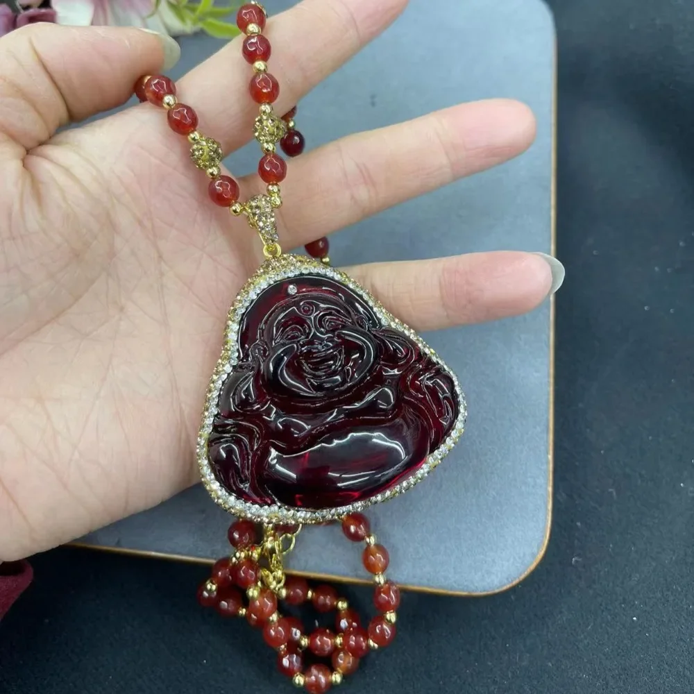 New Synthetic Amber Buddha Head Pendant Women's Necklace Simple, Personalized, and Exquisite Sweater Chain Jewelry for Ladies