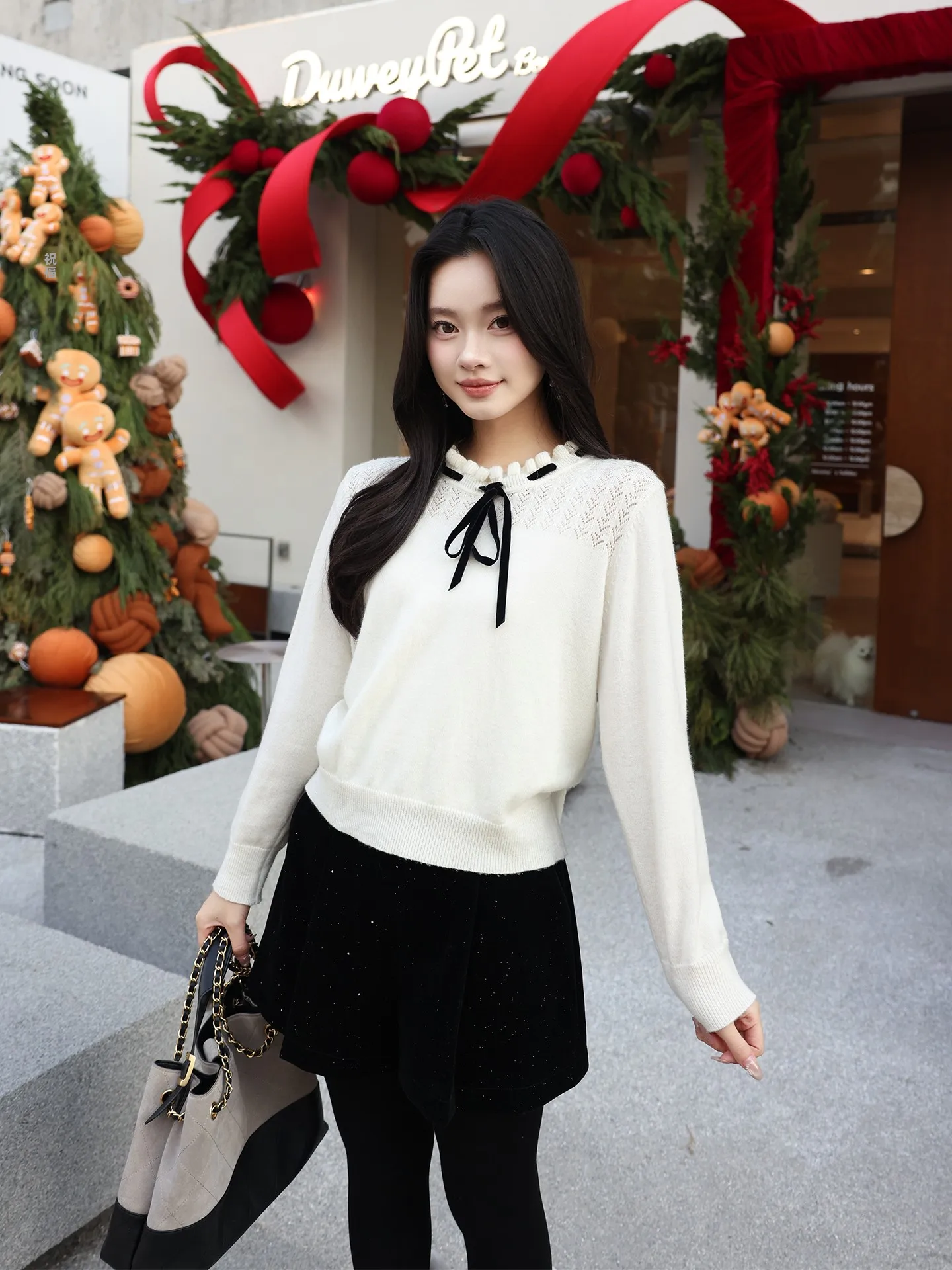 

Soft Trap Gentle Knitted Women's Cashmere Sweater Fashionable Skin-friendly Girl Sensation Casual Loose Fit Online Exclusive