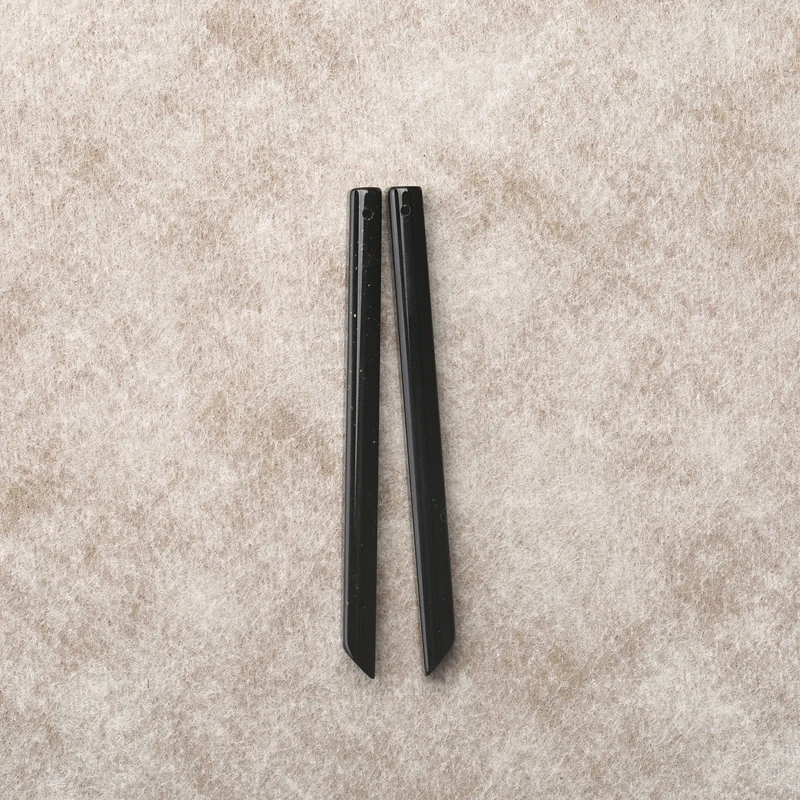 

Длинные серьги из натурального обсидиана, полированный натуральный камень, принадлежности для изготовления ювелирных изделий 56x4 мм, 3,9 г