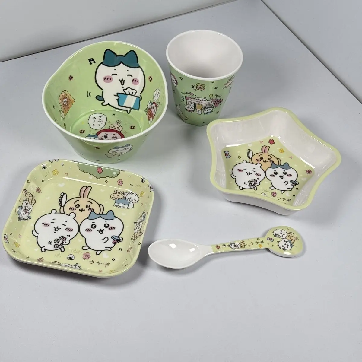 Image of Yiji Melamin-Geschirrset für Kinder: Schüssel, Teller, Tasse, Löffel – Usagi Hachiware Kawaii Cartoon Studenten-Geschirr, verbrühungssicher, Geschenk