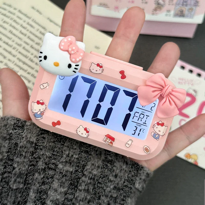 مرحبا كيتي لطيف المنبه مع ضوء الليل أنيمي الكرتون تصميم المحمولة مكتب ساعة Kawaii النوم الديكور هدية عيد