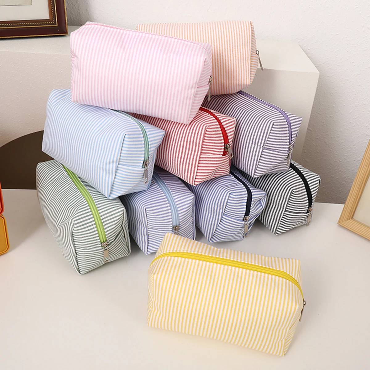 

Small Pencil Case Cute, Portable Zipper Stationery Bag, School Office Supplies Organizer Striped Design