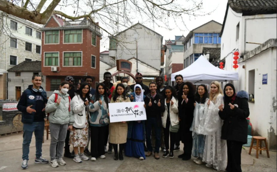 

4 шт. 98 мм 1,9 дюйма резиновые шины с пенопластовыми вставками для 1:10 RC Rock Crawler Axial SCX10 D90 D110 Tamiya CC01 1,9 дюйма шины