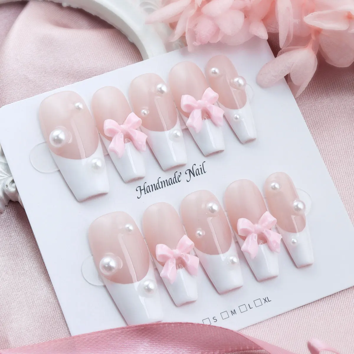 

Cute White Sweet Princess Removable Handmade Wear Nail Art Y2K Vitality Girl Short Fake Nails Bow Pearl Love Heart Nail Patch