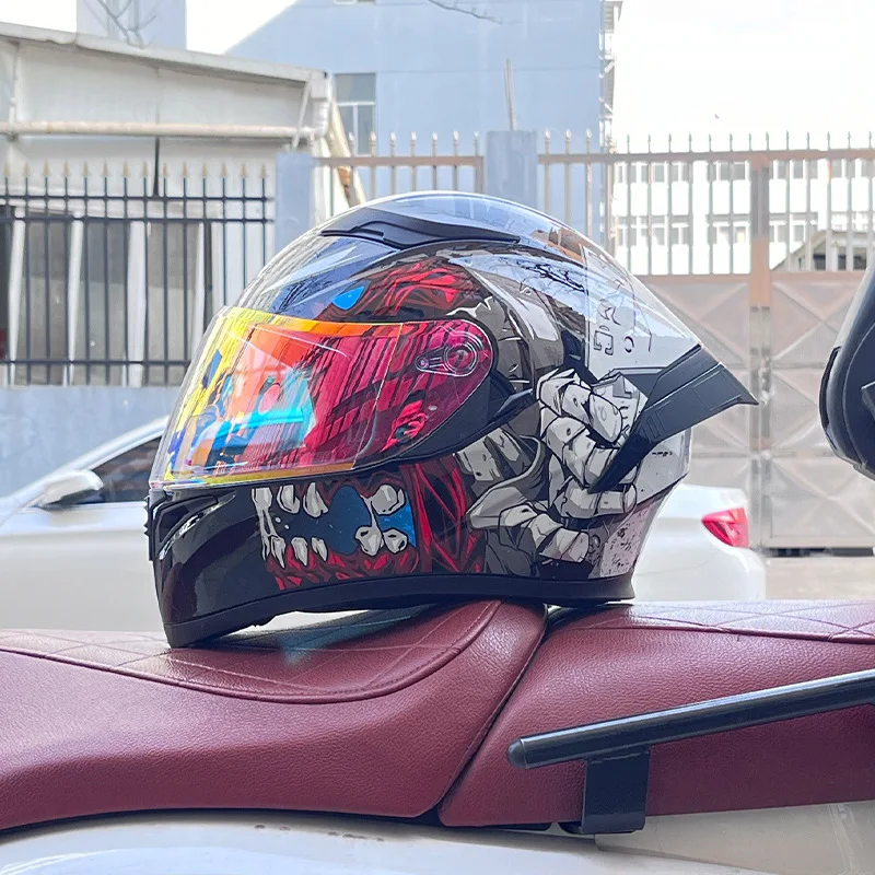 

JIEKAI Motorcycle Large Tail Helmet Can Be Equipped with Bluetooth Earphones for Four Season Motorcycle Riding Safety Helmet