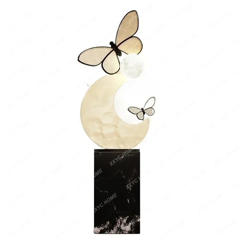 A antique butterfly TV cabinet next to the floor ornament light luxury high sense living room large home decoration decor