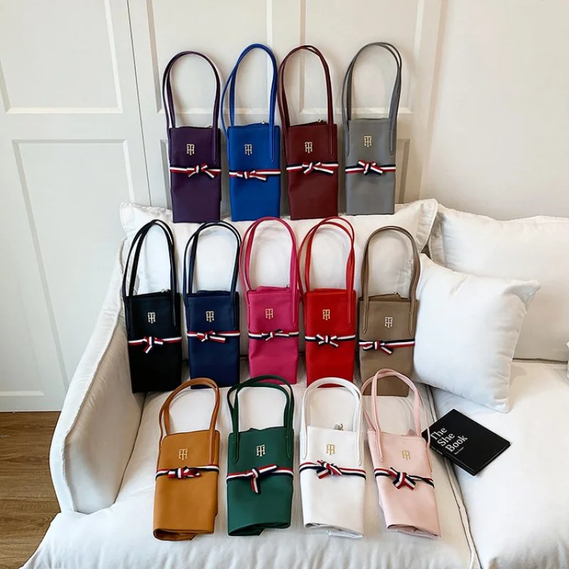 حقيبة كلاتش كاجوال عصرية وبسيطة مقاس صغير للنساء للترفيه مع تصميم عصري بلون سادة #2