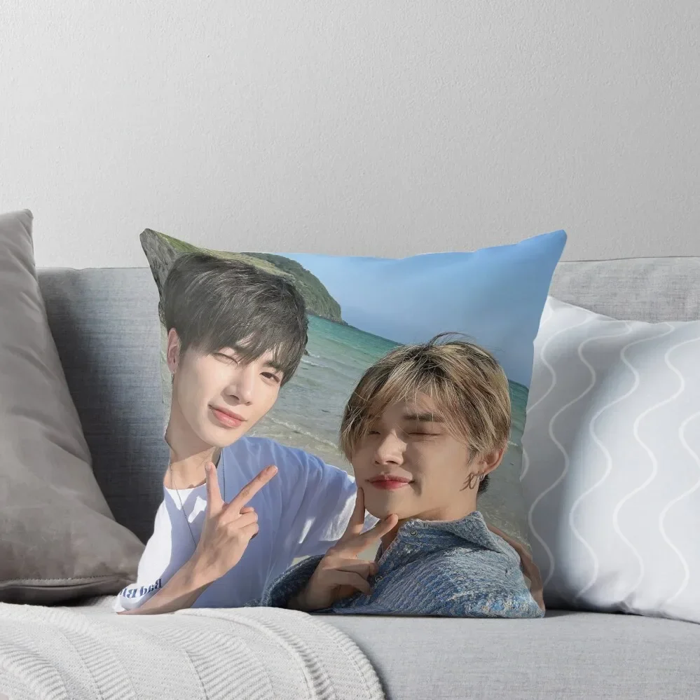 TXT Taehyun & Yeonjun Throw Pillow luxury home accessories Sofas Covers pillow