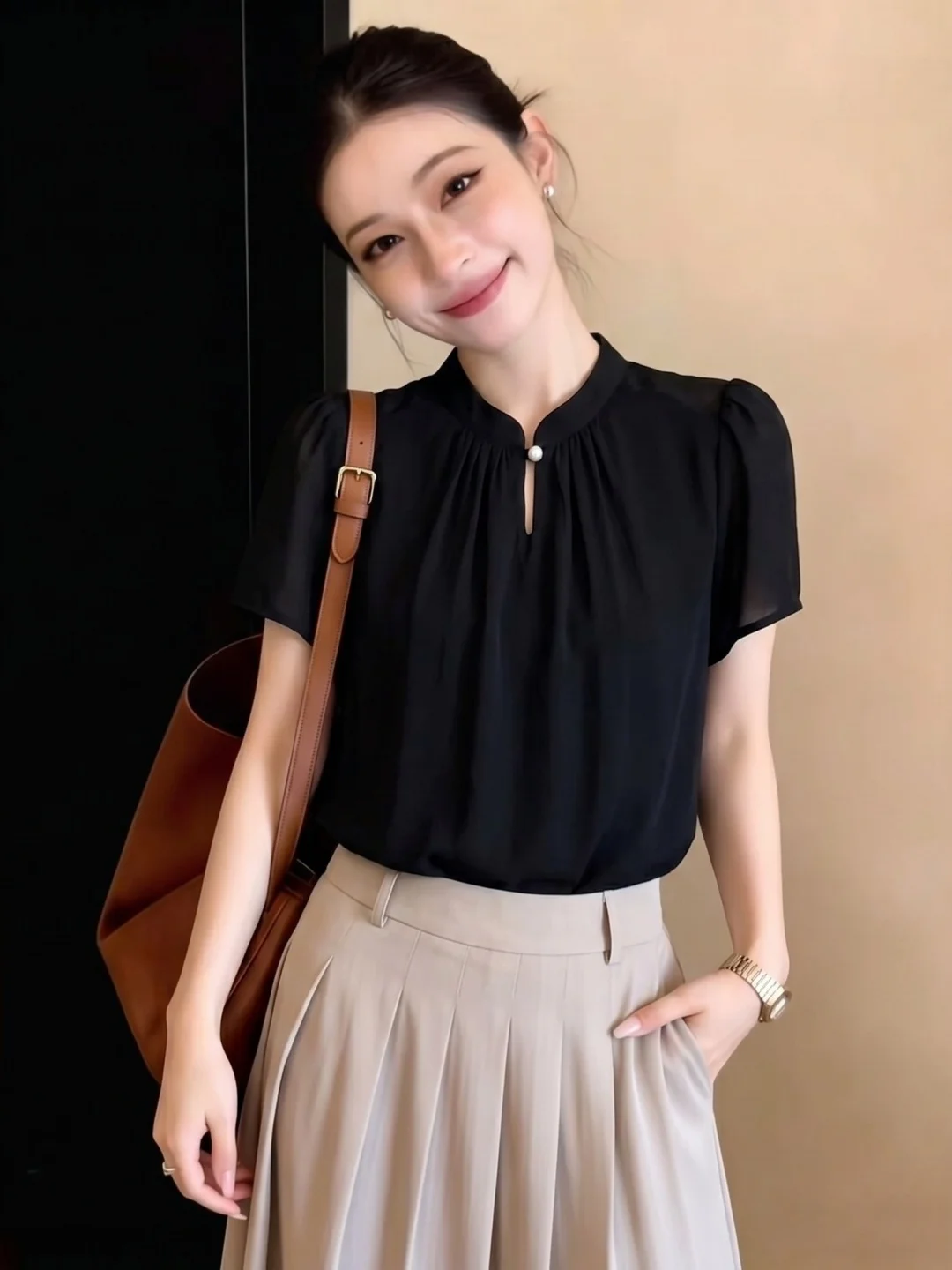 

Fashionable Design Stand Collar Shirt Elegance Short Sleeve Color Commute Style Chic Overhead Small Shirt Summer 2026