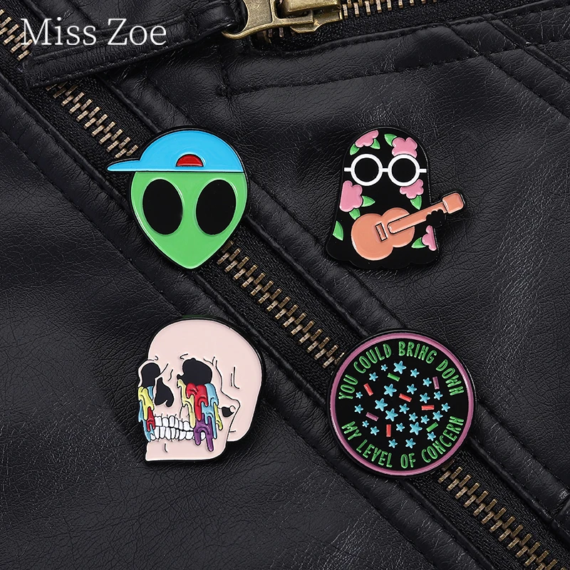 

Strange Facial Makeup Enamel Pin Skeleton Ghost Plays Guitar Brooch Backpack Lapel Shirt Badge Pretty Jewelry Gift For Friend