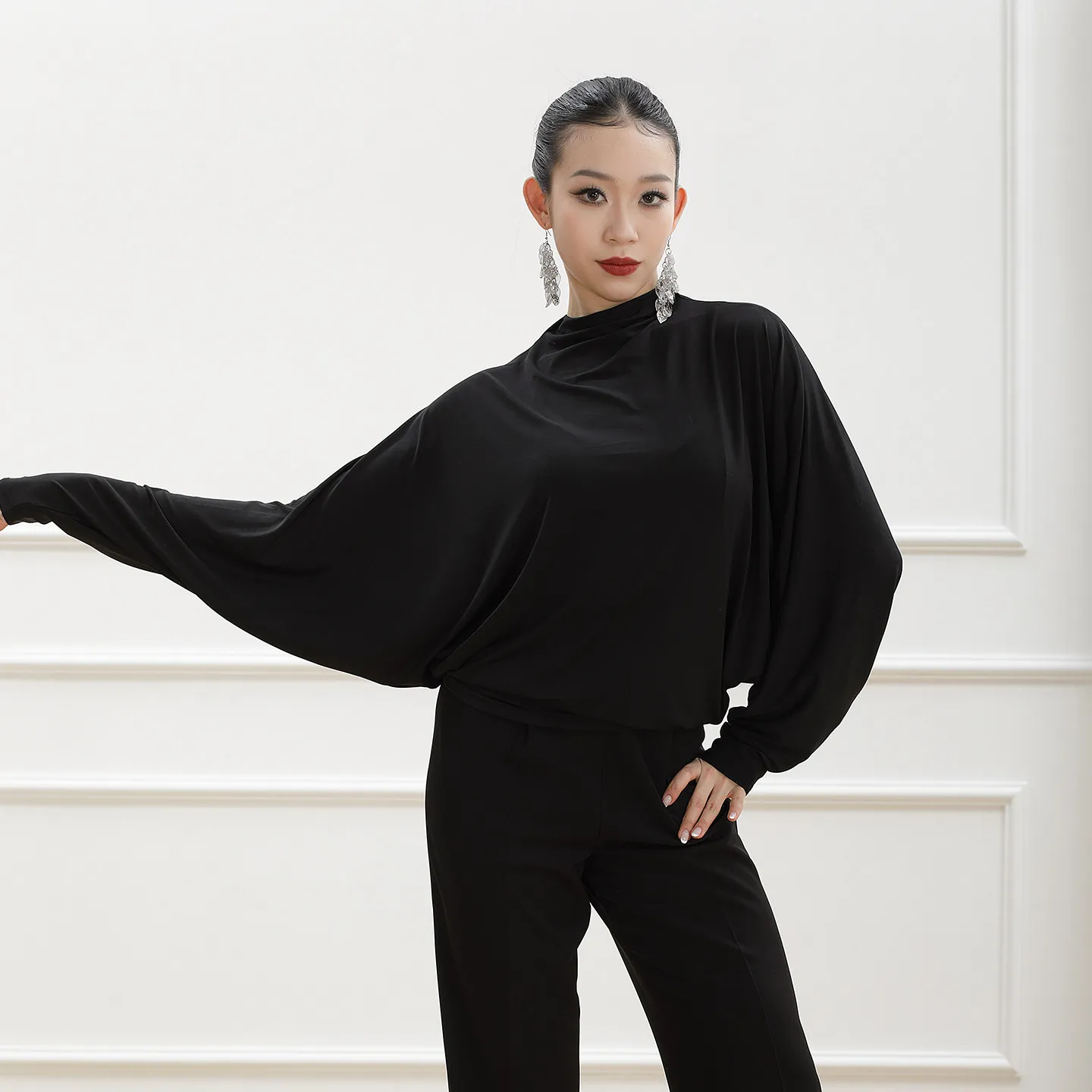 

2026 New Modern Dance Tops For Women Small High Neck Loose Bat Long Sleeved Shirt Waltz Chacha Ballroom Dance Costumes XH4423