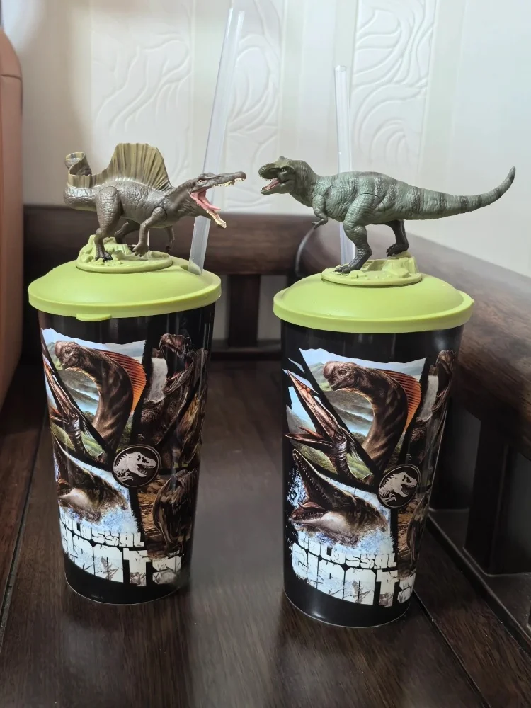 ジュラシック・ワールド リバース ブルー タンブラー 恐竜の卵 トッパー カップ 在庫あり シネマギフト用限定映画ウォーターボトル